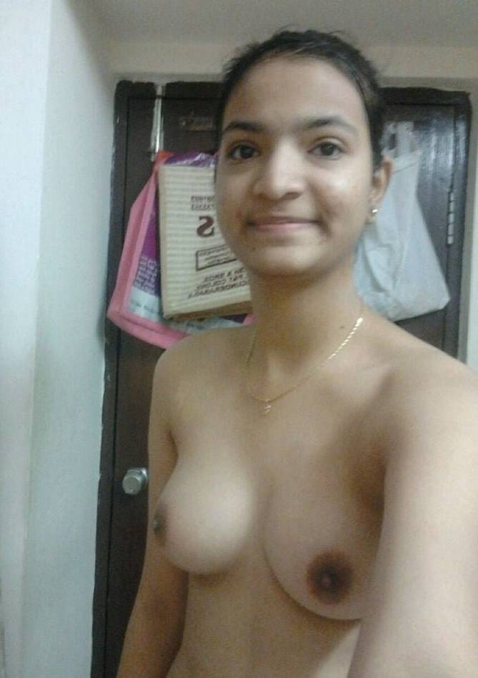 Nangi Selfie