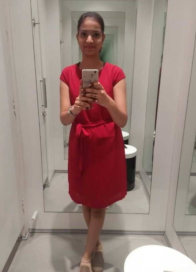 Nangi Selfie
