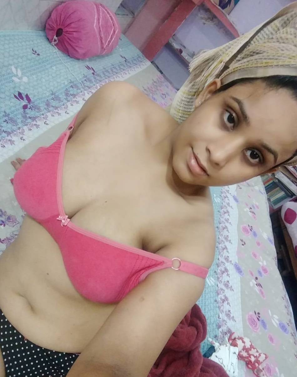 Nangi Selfie