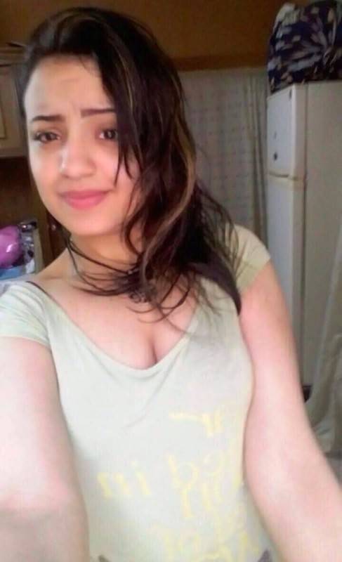 Nangi Selfie