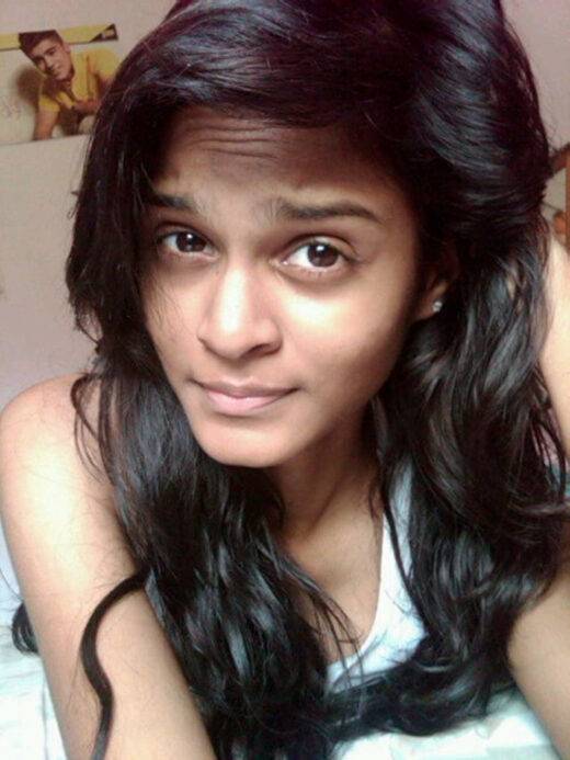 Nangi Selfie