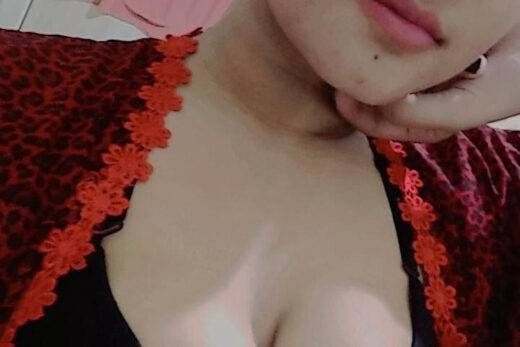 Nude Selfies