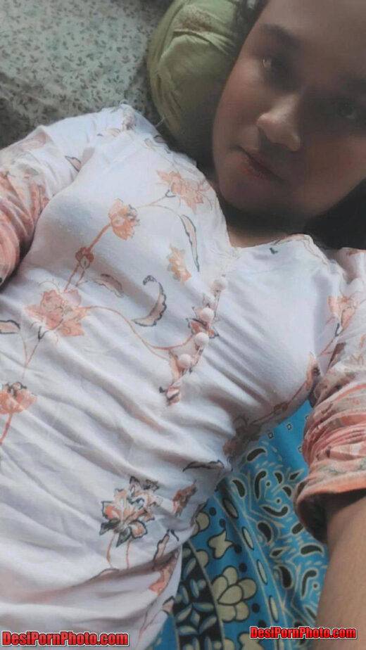 Nude girl desi tight boobs exposed