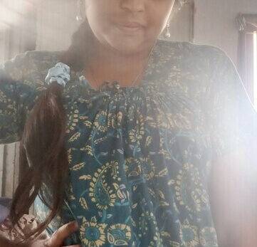 Mallu ladki in bra and panty goes topless for boyfriend
