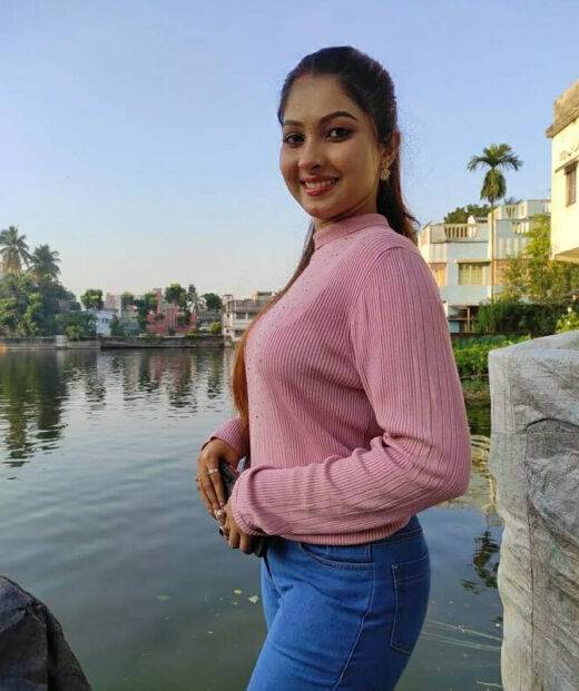 Nangi Selfie