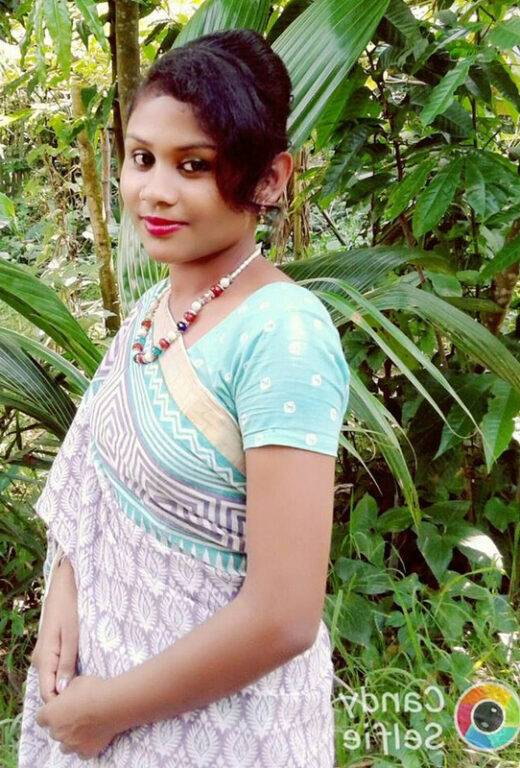 Nangi Selfie