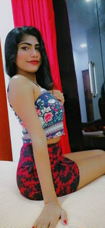 Nangi Selfie